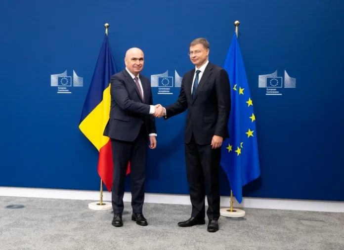 Comisarul european pentru Economie: „Este crucial să repunem fiscalitatea și sistemul fiscal al României pe drumul potrivit” Comisarul european pentru Economie: „Este crucial să repunem fiscalitatea și sistemul fiscal al României pe drumul potrivit”