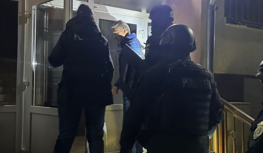 CONTROALE LA LOCUINȚELE UNUI INDIVID ANCHETAT PENTRU FRAUDĂ FISCALĂ