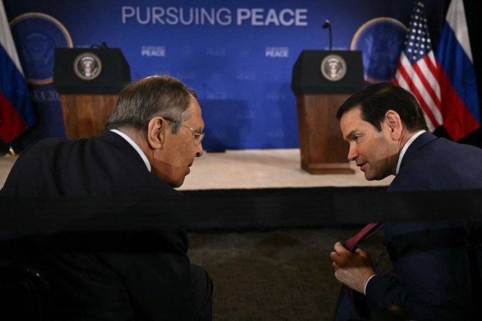 Lavrov reapare în urma zvonurilor despre izolare și declară că a primit un mesaj din partea americanilor, fiind gata să se întâlnească cu Rubio.