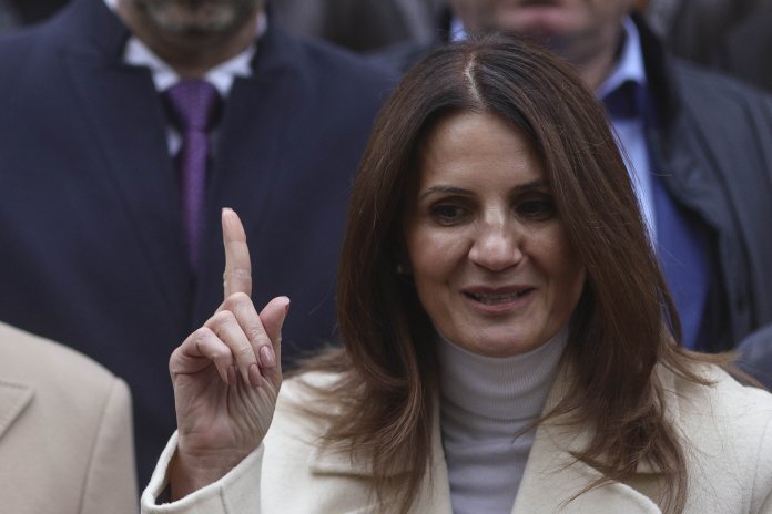 Anca Alexandrescu aduce critici Recorder. Ion Cristoiu, menționat de Realitatea, nemulțumit de transmiterea documentarului pe TVR 1.