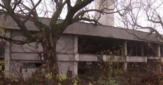 Dispută între două entități în domeniul Agricol: O agenție nu vrea să desființeze stațiuni de cercetare timp de 17 ani. Doar directori angajați.