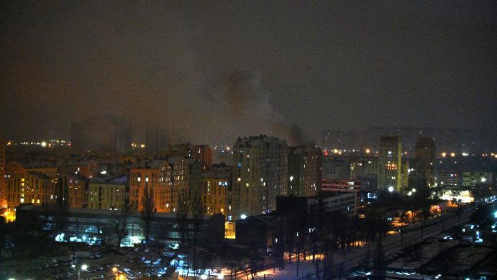 Atac vast în Ucraina: Kievul afectat de drone, clădiri și vehicule în flăcări. Rușii ar fi utilizat o...