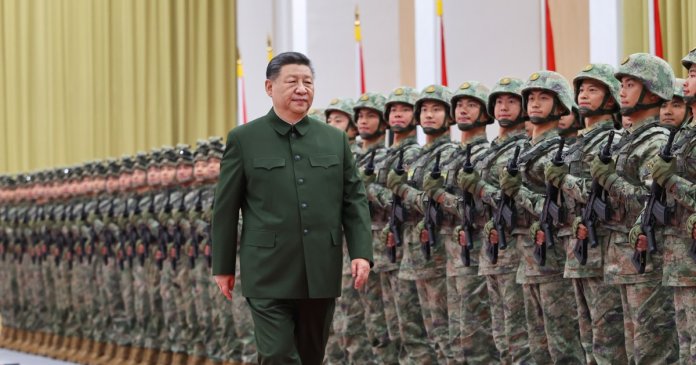 Secrete și „trădare atomică”: fundalul epurării militare a lui Xi Jinping. Liderul chinez are acum autoritate totală asupra țării.