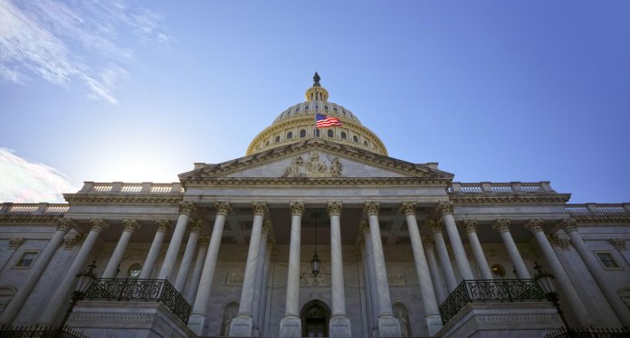 Un raport al Congresului Statelor Unite contestă anularea alegerilor din România și afirmă că Bruxelles-ul se implică prin cenzură în procedura electorală a țărilor membre.