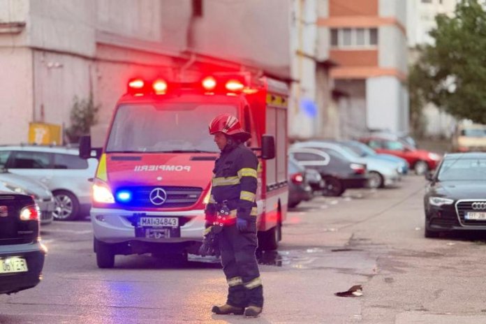 Explozie și incendiu în Sectorul 6. O persoană a murit.