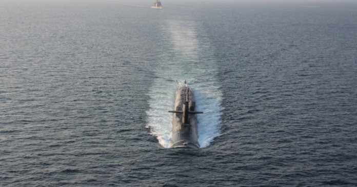 Fantoma anului 1988: Provocarea riscantă a lui Trump în Strâmtoarea Ormuz și amenințarea unei reluări...