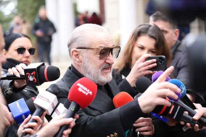 Gigi Becali, regarding Mircea Lucescu's funeral: „Am fost surprins, îi voi spune doar atât lui Răzvan”