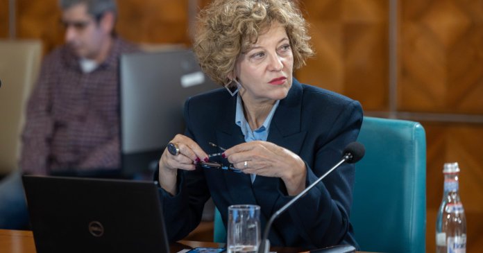 Oana Gheorghiu, implicată în controversa legată de listarea întreprinderilor de stat: „PSD a fost informat despre toate discuțiile noastre”. Când s-a...