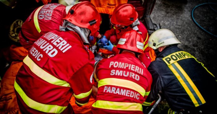 Accident tragic cu trei vehicule pe DN 1, în Brașov: un minor a murit, iar opt persoane au fost internate în spital