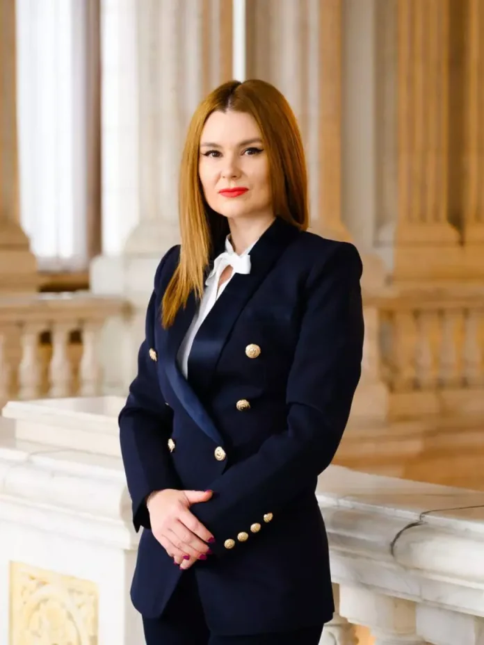 Cum ar putea fi conturată Europa Federală: Interviu cu Simina Tulbure, consultant al ministrului Proiectelor Europene, Dragoș Pîslaru
