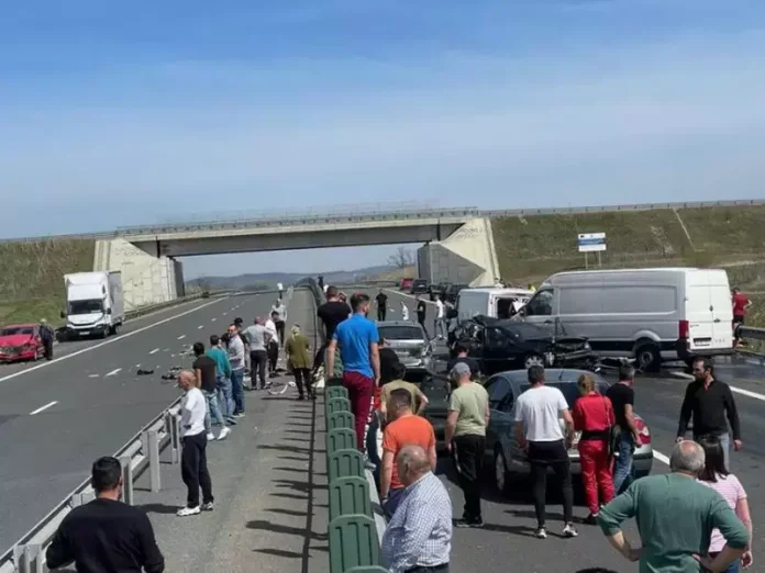 Indemnisation pour préjudice moral de 1.000.000 d'euros suite à un accident mortel sur l'A1. Le conducteur en faute était couvert par City Insurance.