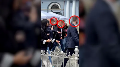 Mai mulți ofițeri SPP decât reporteri în jurul lui Bolojan, la Timișoara. Care este motivul pentru care se bucură de protecția unei armate de ofițeri, dacă este valorificat de o națiune întreagă, așa cum susține propaganda?