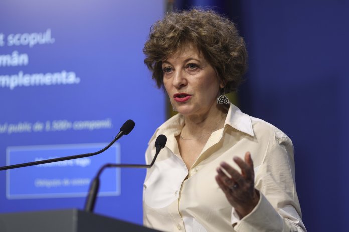 Oana Gheorghiu îl învinuiește pe Grindeanu pentru aprobarea listării pe bursă a TAROM și altor firme de stat în timpul mandatului său ca ministru al Transporturilor, prezentând documentul. Răspunsul liderului PSD.