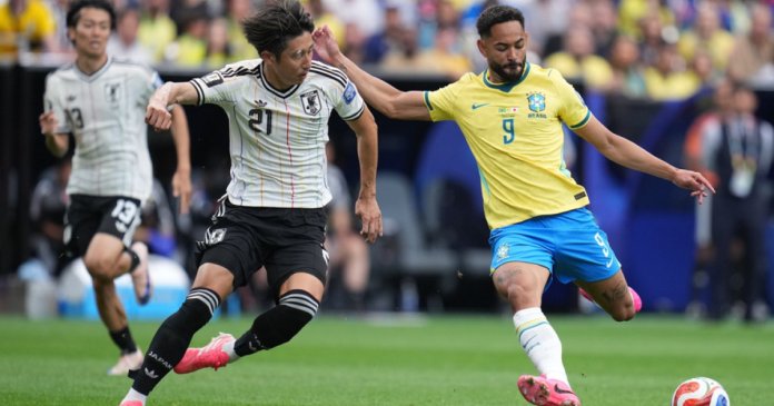 CM 2026: Brasilia s-a calificat într-un mod dramatic în optimile de finală datorită victoriei obținute împotriva Japoniei, printr-un gol înscris în ultimele...