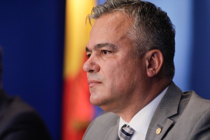 Mesaj codificat al unui ministru USR pentru Adrian Veștea