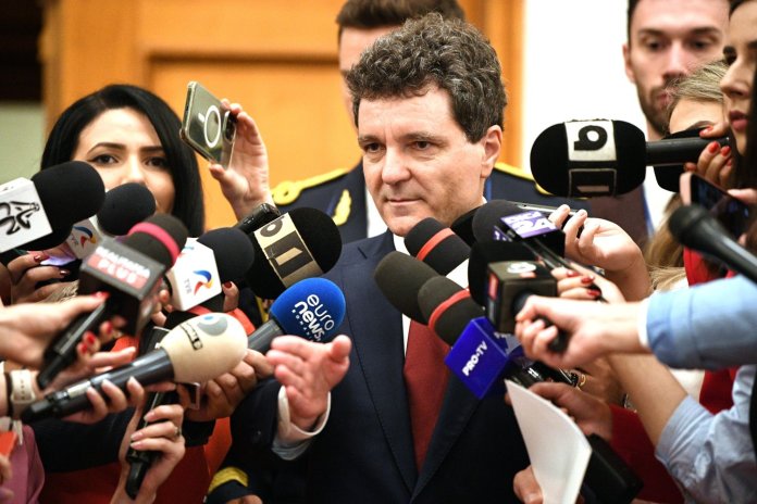 Nicușor Dan declară: „Vom beneficia de o conducere minoritară”. Când preconizează partidele să-i ofere soluții.