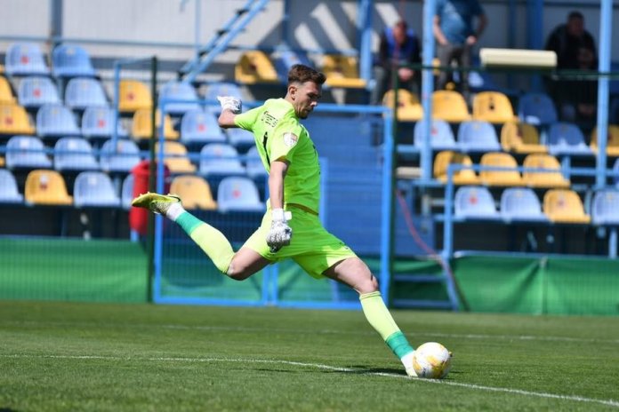 Universitatea Craiova a făcut cunoscut noul său goalkeeper.