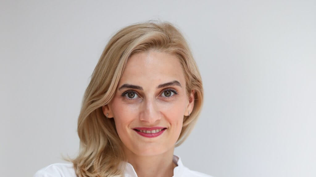 aparat-dentar-fix-sau-alignere-ghid-pentru-parin-i-i-adul-i-din-bucure-ti-cum-alegi-tratamentul-ortodontic-potrivit-i-ce-presupune-fiecare-etapa4