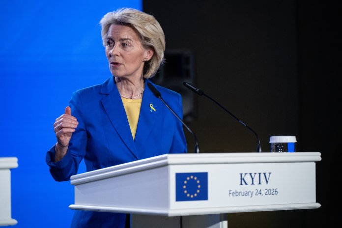 „Darul” UE declarat cu ocazia Zilei Naționale a Ucrainei: „Atât timp cât va fi nevoie”