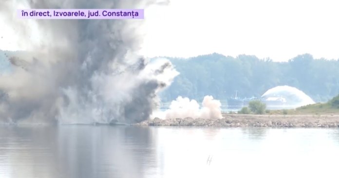 Explozii controlate pe Dunăre: Forțele armate încearcă să devieze apa către Cernavodă după prima explozie.