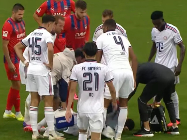 Incident îngrijorător la Bayern! Jamal Musiala a căzut din nou pe teren, în doar 3 zile.