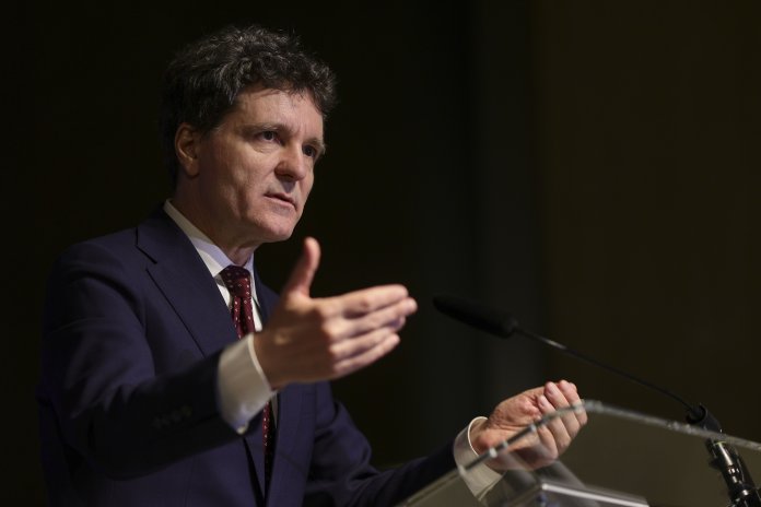 Nicușor Dan anunță oficial falimentul legii salarizării: Cele 4 partide își iau „în unitate” responsabilitatea pentru pierderea de 770 de milioane de euro.