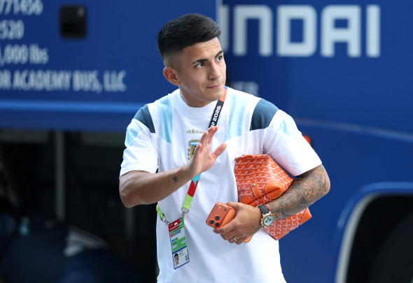 Oficial: Atletico Madrid l-a transferat pe Gata, stabilind un nou record de transfer în istoria națională.