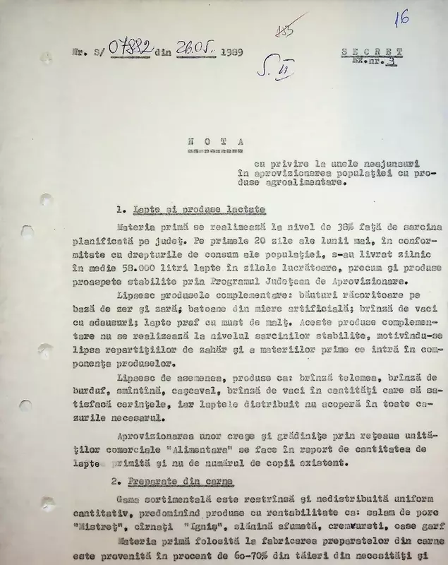 Sărăcia profundă a românilor în comunism: „Când a fost ultima oară când un meseriaș a fost observat lucrând o oră pentru 3 ardei”